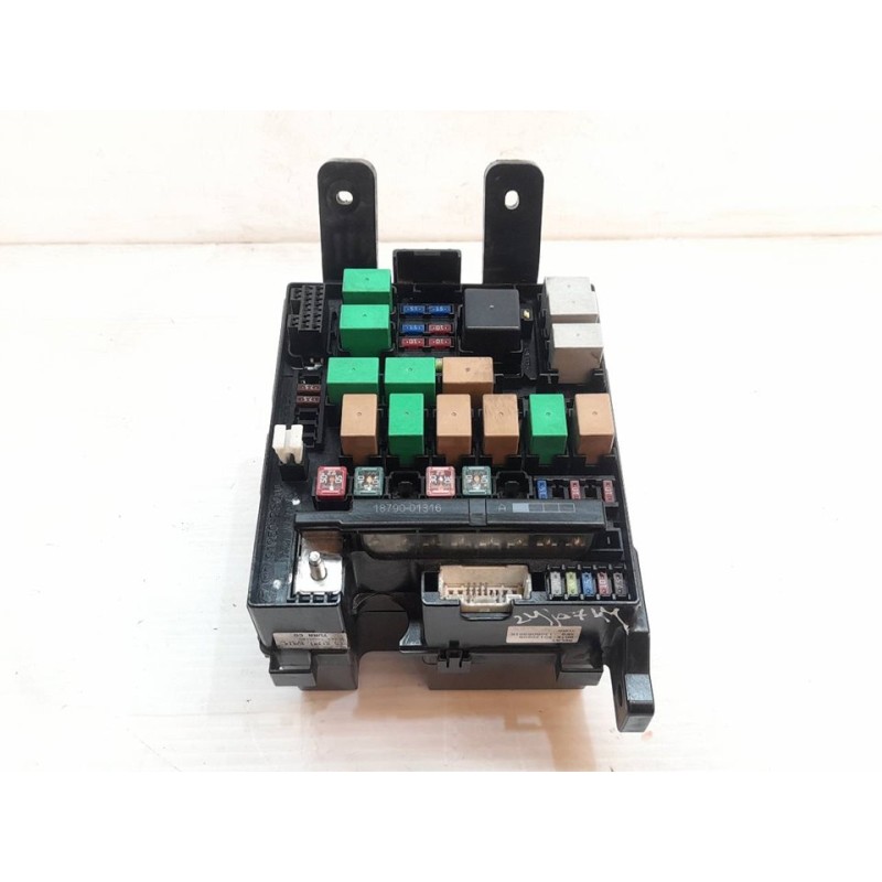 Recambio de caja reles / fusibles para kia sportage drive 4x2 referencia OEM IAM 919502S010 9145130514