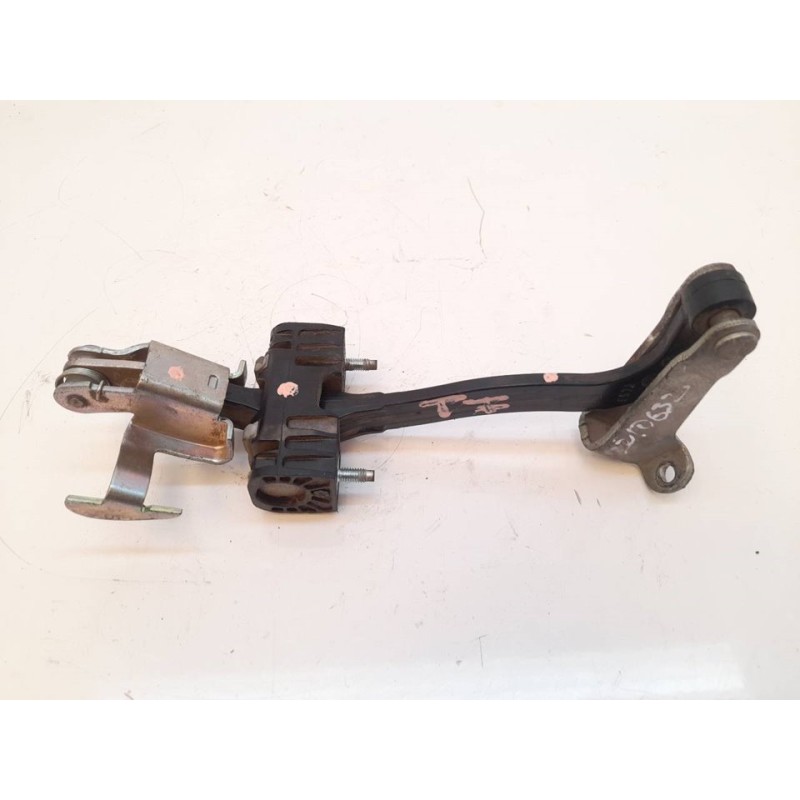 Recambio de retenedor puerta trasera izquierda para peugeot boxer furgón 330 l1h1 komfort hdi 130 referencia OEM IAM   