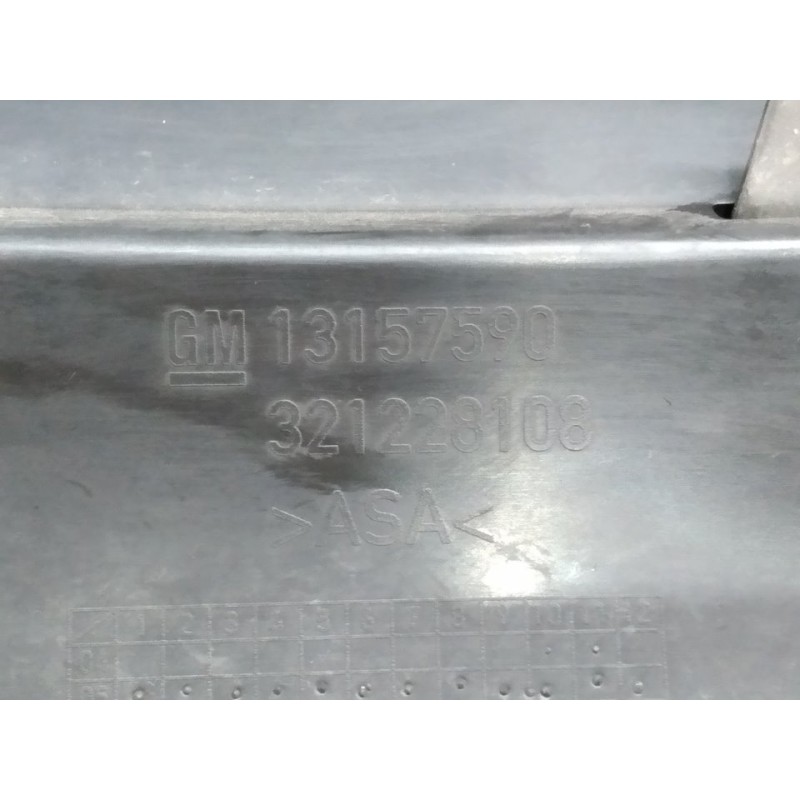 Recambio de rejilla delantera para opel zafira b enjoy referencia OEM IAM 13157590 - Negro 3