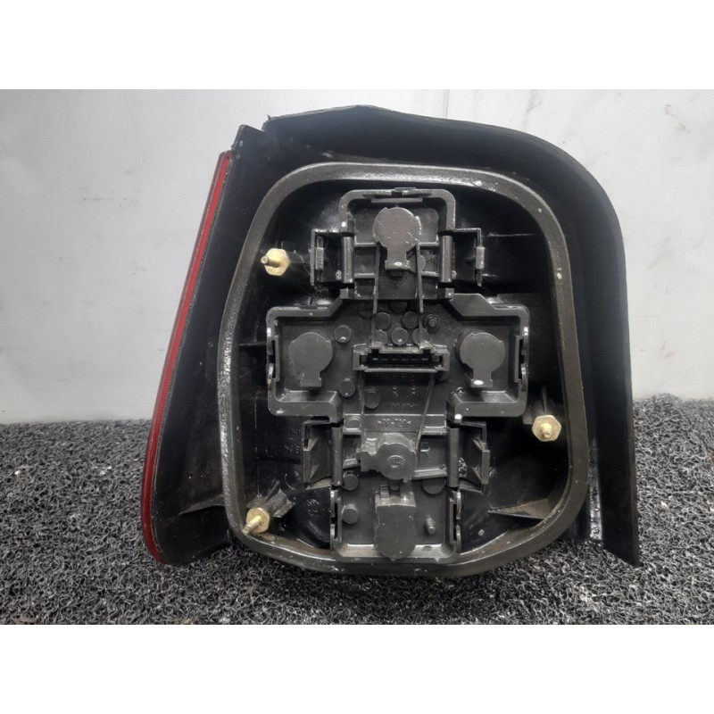 Recambio de piloto trasero derecho para skoda felicia pickup referencia OEM IAM  117188 2