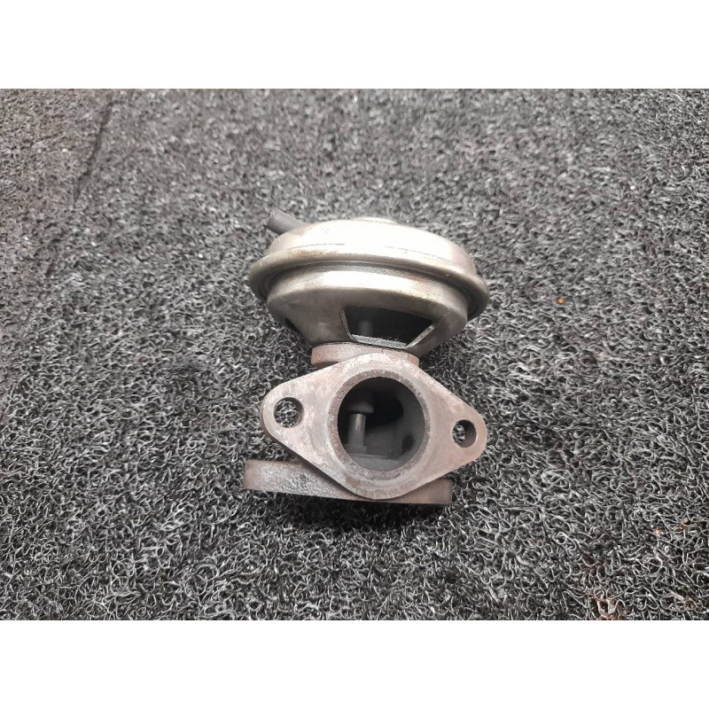 Recambio de valvula egr para chevrolet captiva 2.0 vcdi ltx sport referencia OEM IAM 7D09  