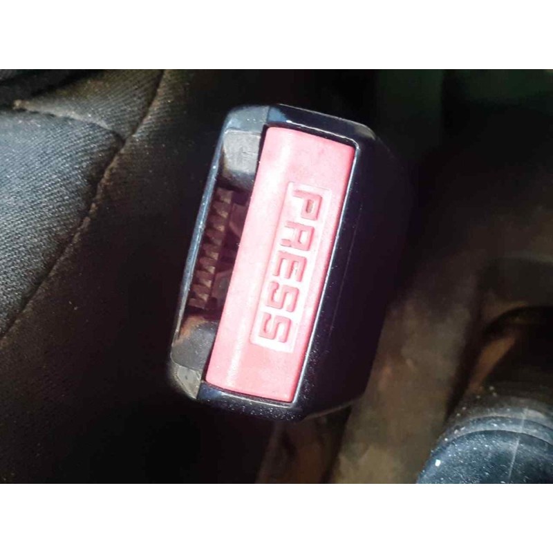 Recambio de enganche cinturon delantero derecho para dacia dokker essential referencia OEM IAM 2