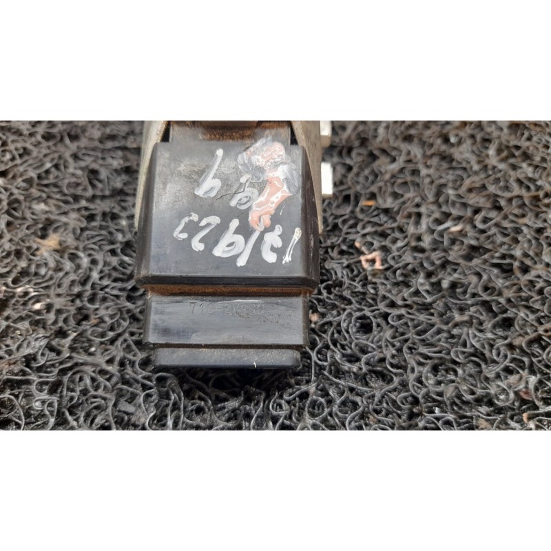 Recambio de conmutador de arranque para toyota prius (nhw20) sol referencia OEM IAM 7102V88C - Blanco 2