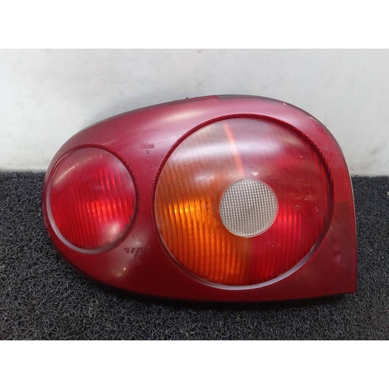 Recambio de piloto trasero izquierdo para renault megane i berlina hatchback (ba0) referencia OEM IAM  117303 