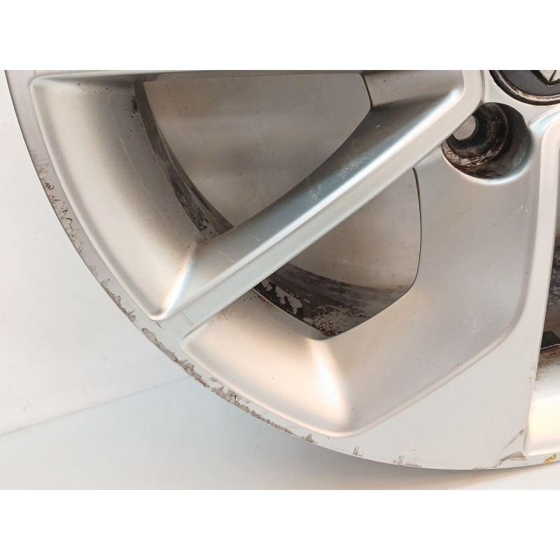 Recambio de llanta para renault clio iv limited referencia OEM IAM 403009007R - Blanco 3