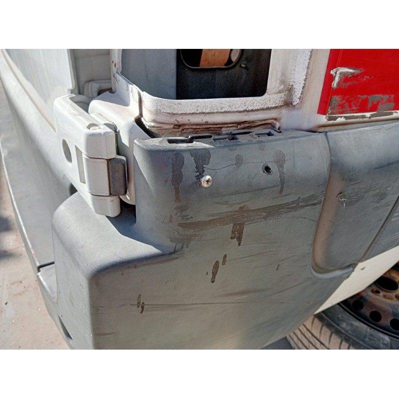 Recambio de puntera paragolpes trasera derecha para renault master kombi l2h2 3,5t referencia OEM IAM - Blanco 2