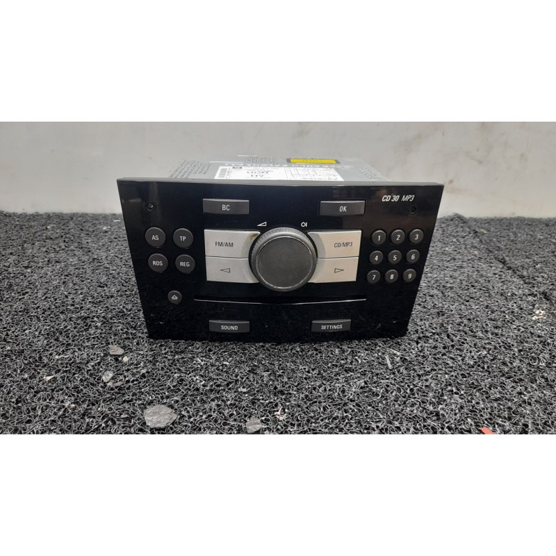 Recambio de sistema audio / radio cd para opel astra h ber. edition referencia OEM IAM 13289935  