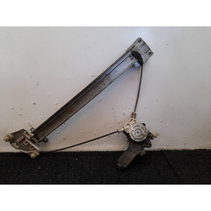 Recambio de elevalunas trasero izquierdo para mitsubishi space wagon (d00w) 2.0 referencia OEM IAM   