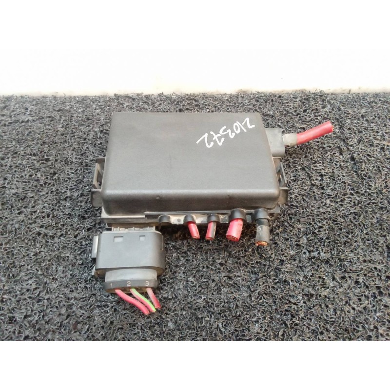 Recambio de caja reles / fusibles para seat toledo (1m2) stella referencia OEM IAM 1J0937550  