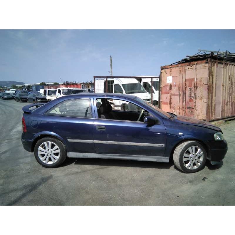 opel astra g berlina del año 1999
