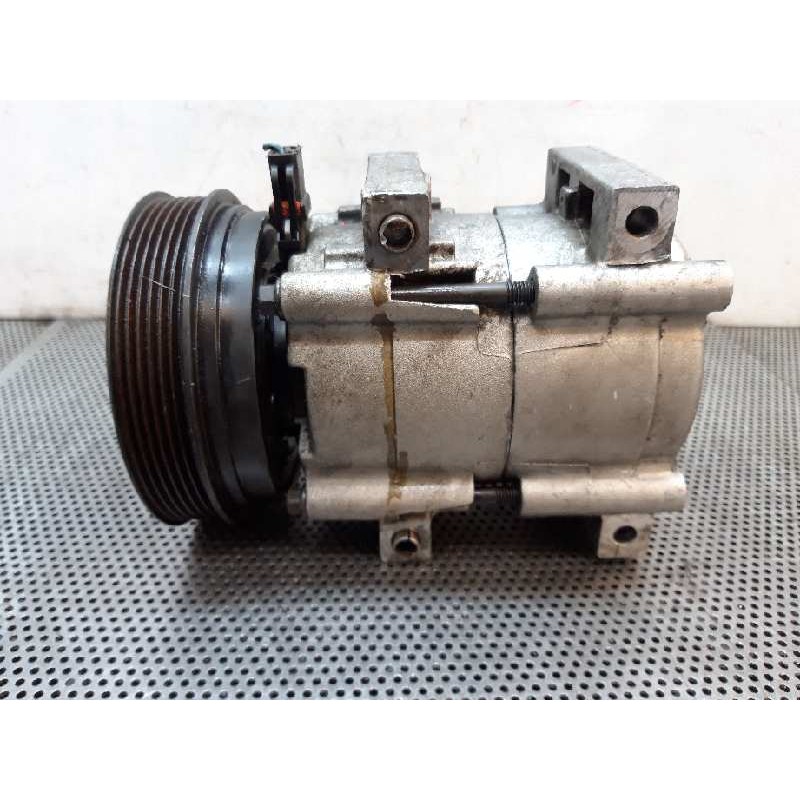 Recambio de compresor aire acondicionado para ford fiesta berlina 1.25 16v cat referencia OEM IAM  45560 