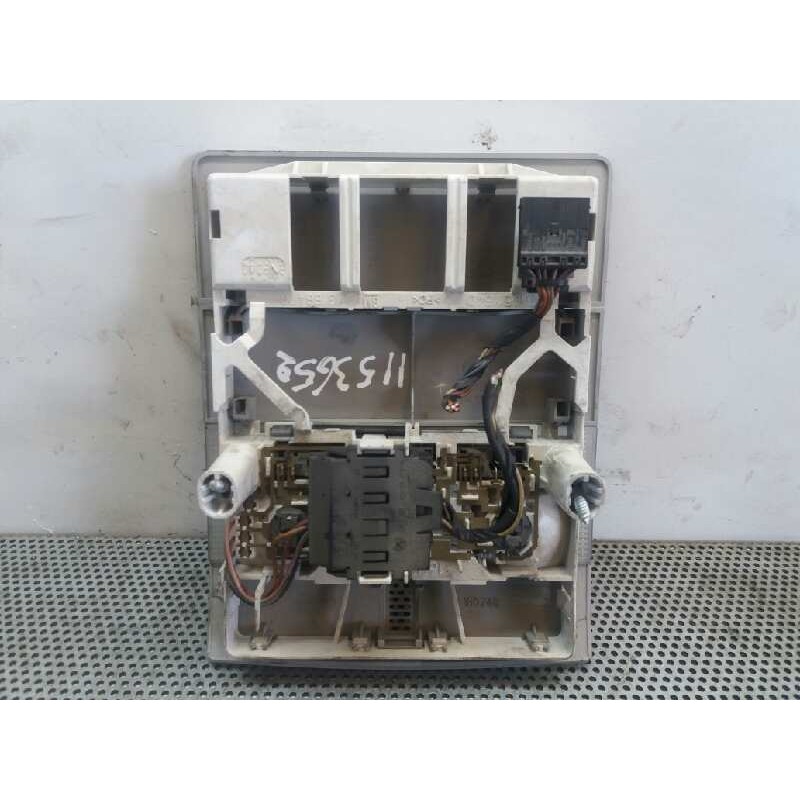Recambio de luz interior para opel zafira b 1.9 cdti referencia OEM IAM 510511640  HELLA - Gris 2