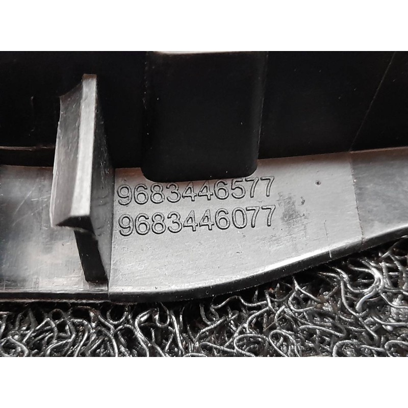 Recambio de maneta interior delantera derecha para peugeot 3008 active referencia OEM IAM 9683446077 - Negro 2