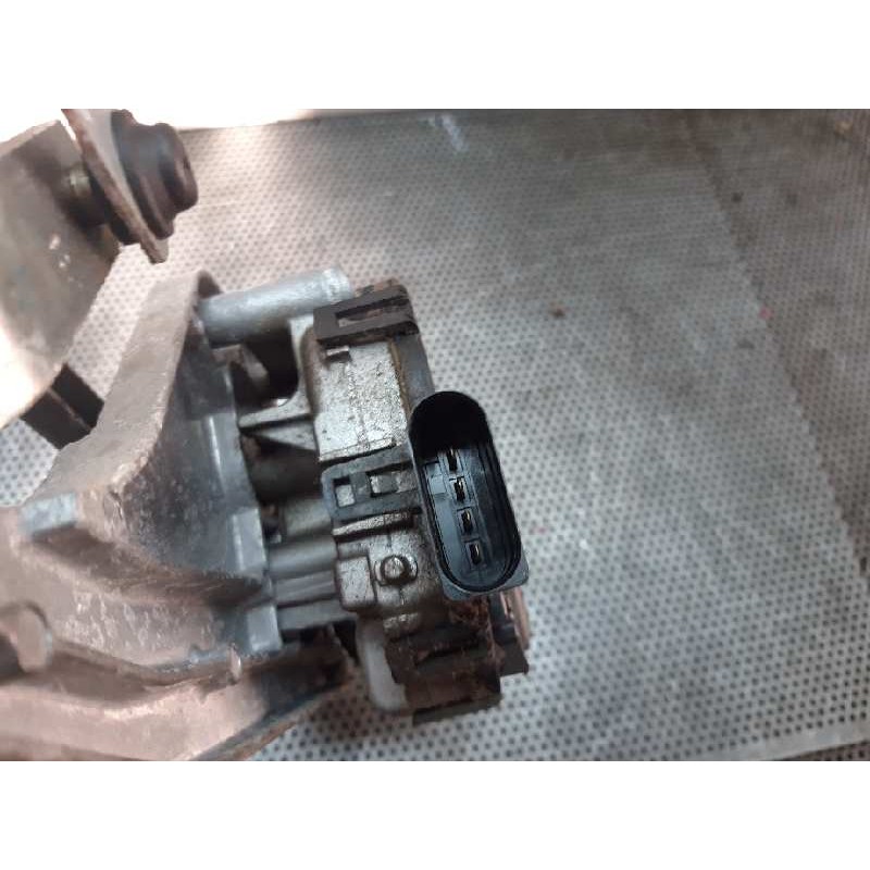 Recambio de motor limpia delantero para ford focus lim. (cb4) titanium referencia OEM IAM 0390241731 - Blanco 4