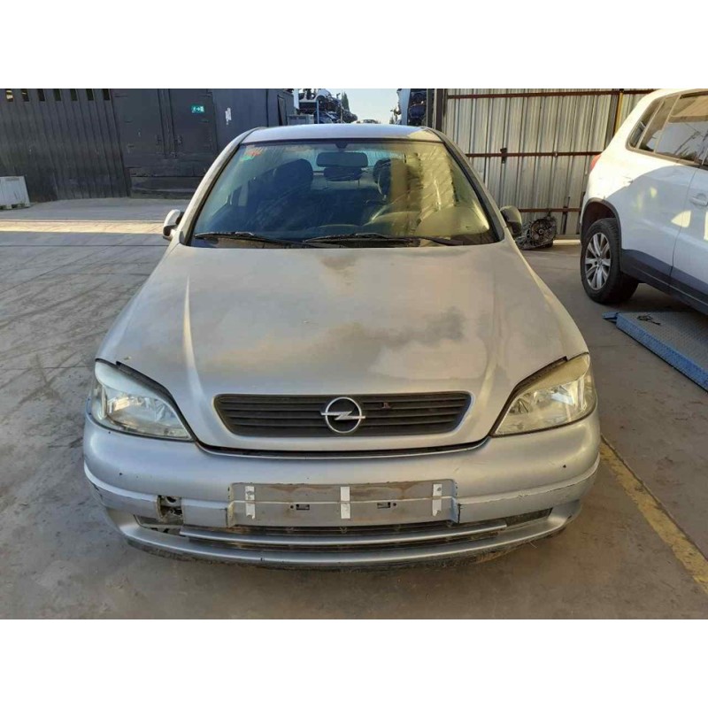 opel astra g berlina del año 2001