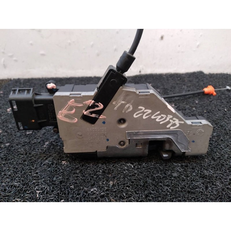 Recambio de cerradura puerta trasera derecha para citroën c4 grand picasso exclusive referencia OEM IAM 24099158 2