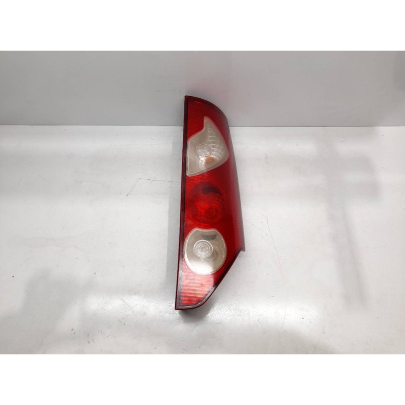 Recambio de piloto trasero derecho para renault kangoo expression referencia OEM IAM 8200419945 - Blanco 5