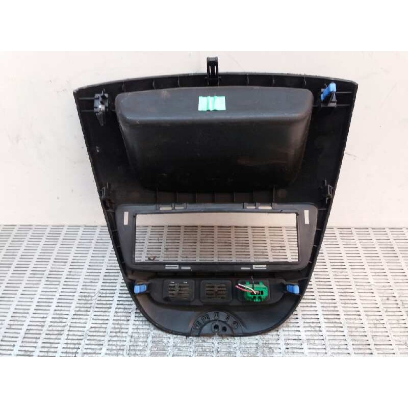 Recambio de tapa cuadro instrumentos para peugeot 107 1.0 cat (384f) referencia OEM IAM - Rojo 2