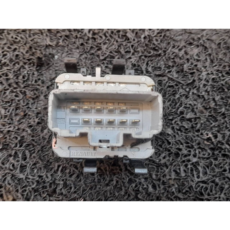 Recambio de mando elevalunas delantero izquierdo para renault vel satis (bj0) expression referencia OEM IAM 2