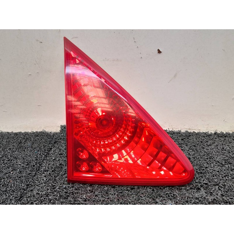 Recambio de piloto trasero izquierdo interior para peugeot 3008 sport pack referencia OEM IAM 9683461080  
