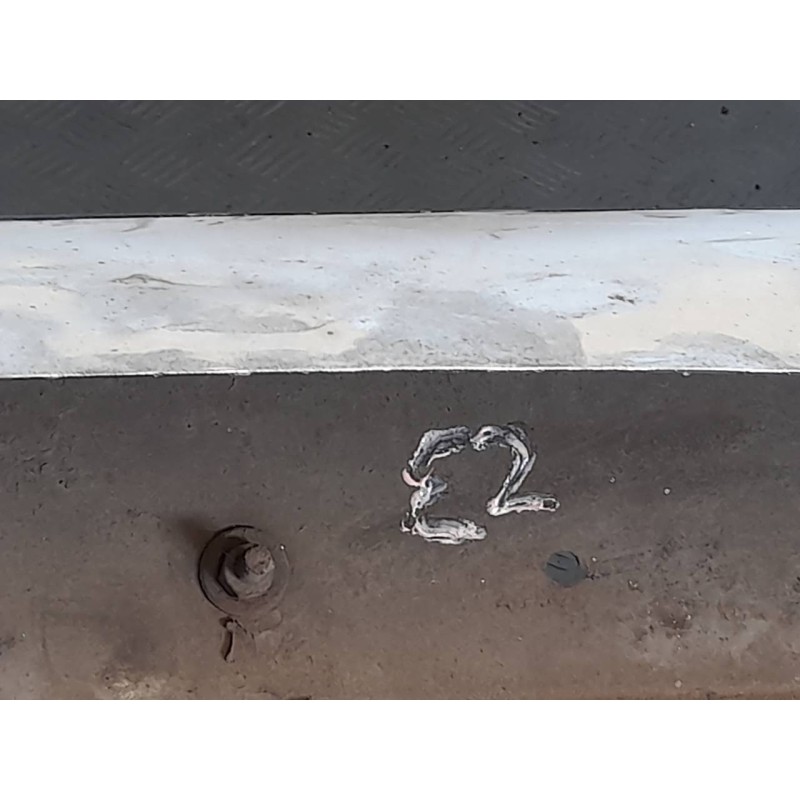 Recambio de paragolpes delantero para seat 1500 1.5 referencia OEM IAM - Verde 2