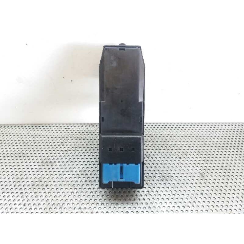 Recambio de mando elevalunas delantero izquierdo para daewoo nubira berlina cd referencia OEM IAM 621W01620 3