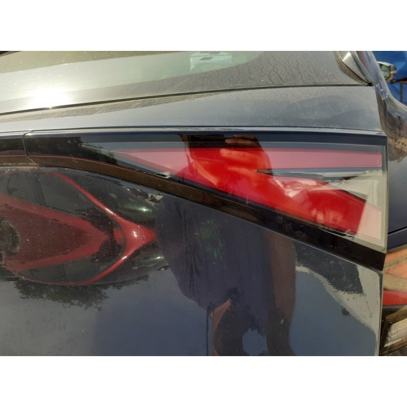 Recambio de piloto trasero derecho interior para kia sportage v (nq5) 1.6 t-gdi referencia OEM IAM - Gris