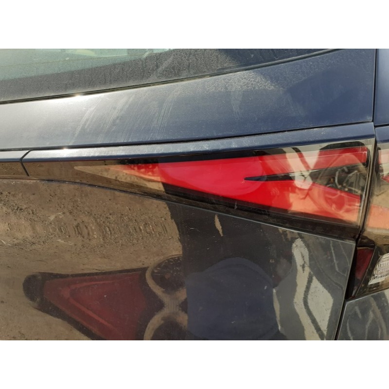 Recambio de piloto trasero derecho interior para kia sportage v (nq5) 1.6 t-gdi referencia OEM IAM - Gris 2