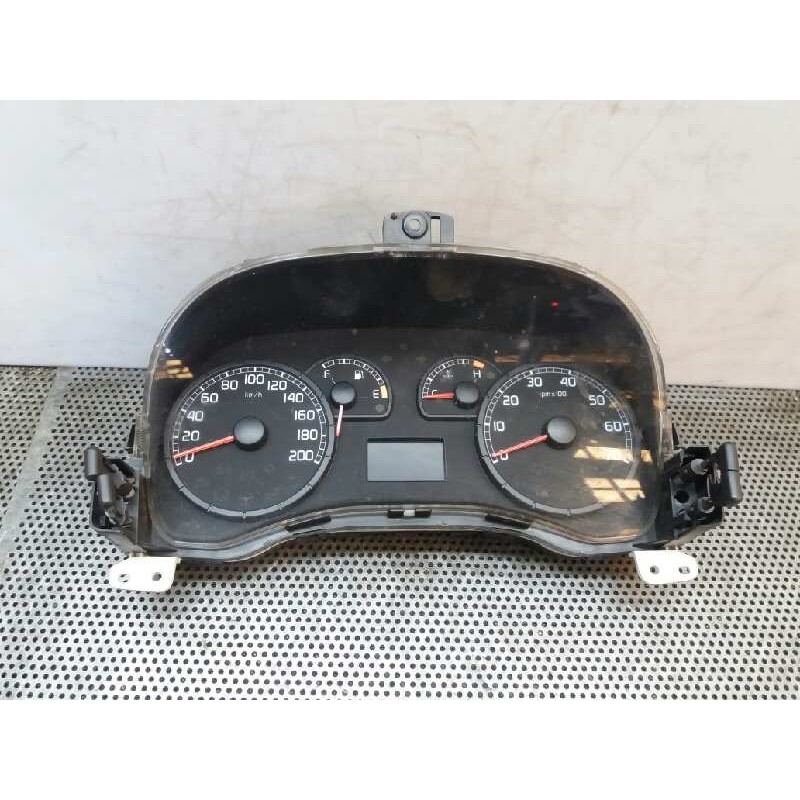 Recambio de cuadro instrumentos para fiat punto berlina (188) 1.2 8v active referencia OEM IAM 503000460300 46833368490271 