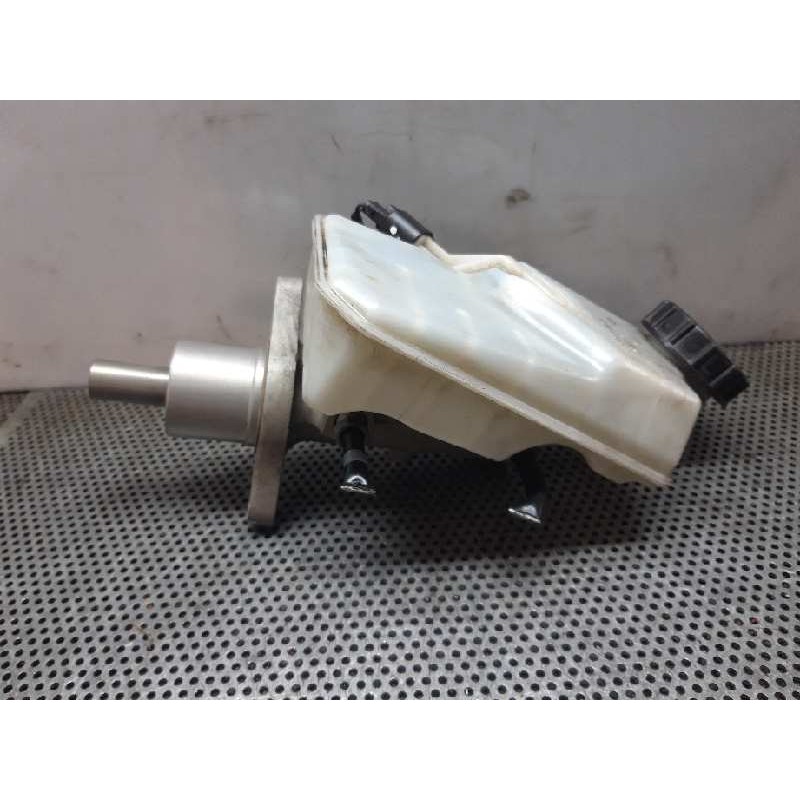 Recambio de bomba freno para ford focus lim. (cb4) titanium referencia OEM IAM 0738W  