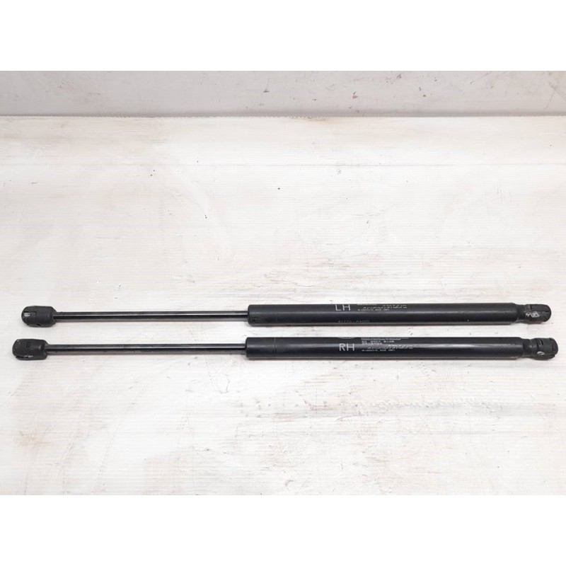 Recambio de amortiguadores maletero / porton para kia carens ( ) concept referencia OEM IAM 81770A4000 81780A4000 