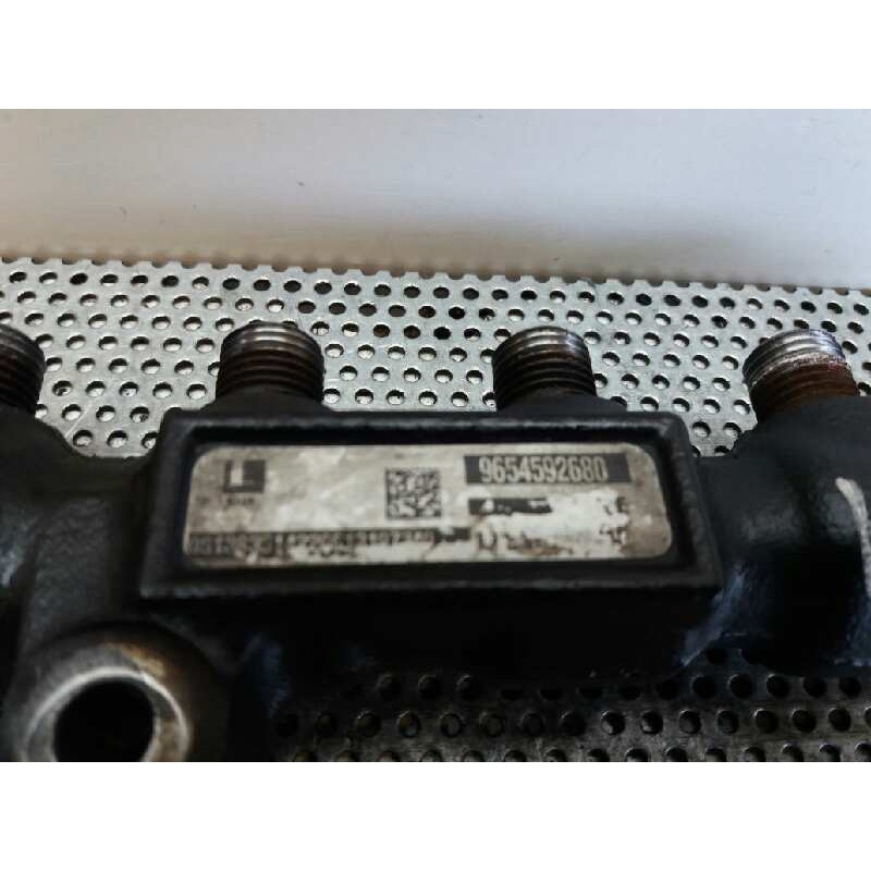 Recambio de rampa inyectora para peugeot 407 1.6 hdi referencia OEM IAM 9654592680 - Gris 6