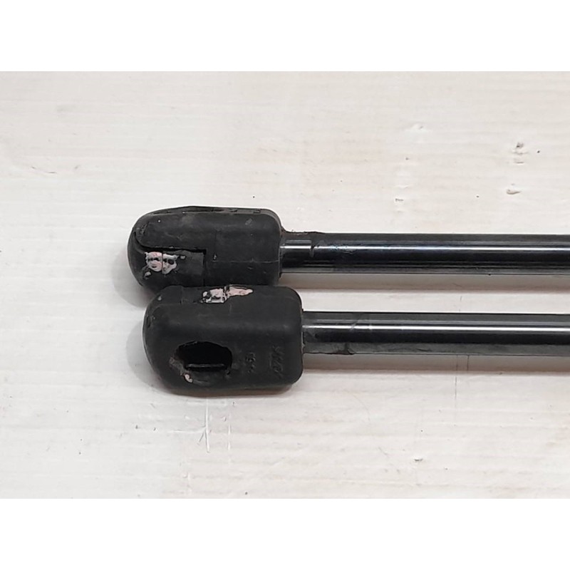 Recambio de amortiguadores maletero / porton para kia carens ( ) concept referencia OEM IAM 81770A4000 81780A4000 3