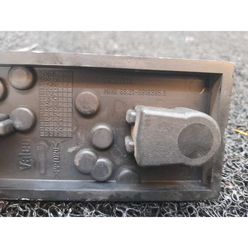 Recambio de portalamparas para bmw mini (r50,r53) one referencia OEM IAM 89023373 - Amarillo 2