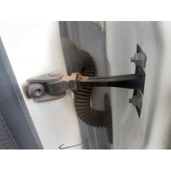RETENEDOR PUERTA DELANTERA DERECHA 