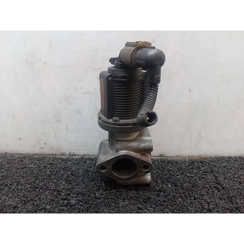 Recambio de valvula egr para opel vectra c berlina comfort referencia OEM IAM 55194735  