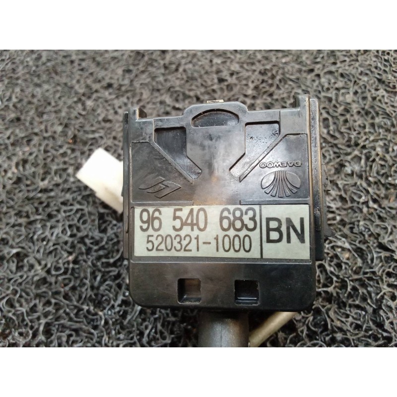 Recambio de mando luces para chevrolet matiz se referencia OEM IAM 96540683 5203211000 - Rojo 2