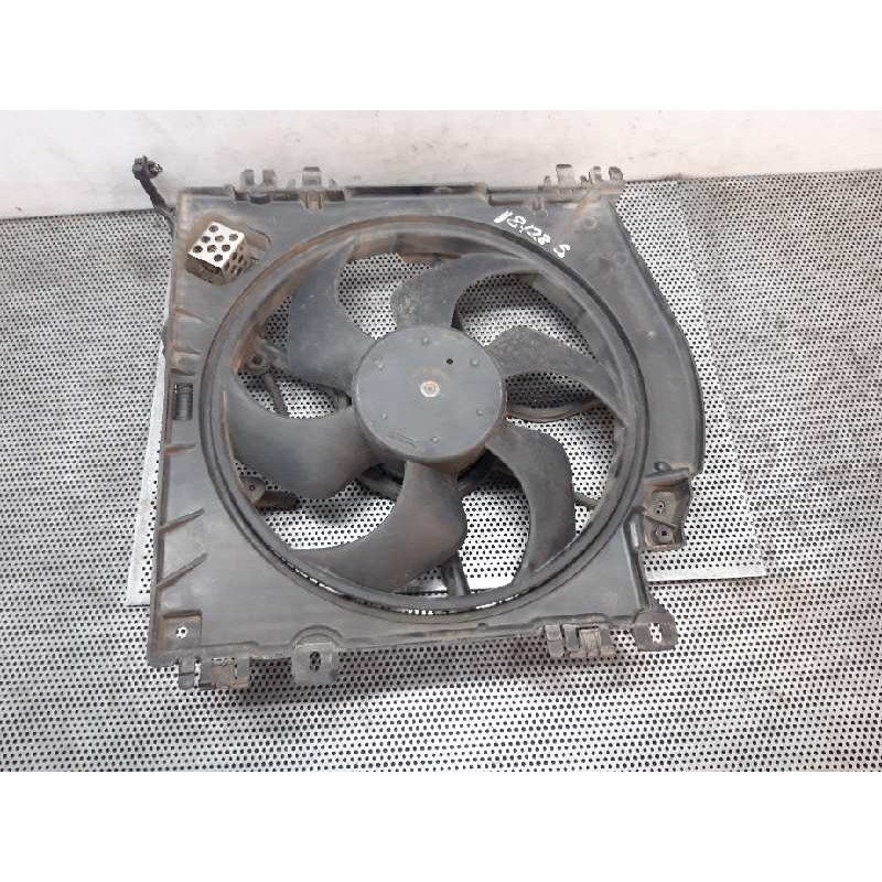 Recambio de electroventilador para renault modus confort dynamique referencia OEM IAM 14482584  