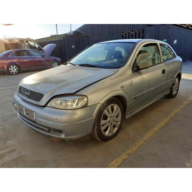 opel astra g berlina del año 2001