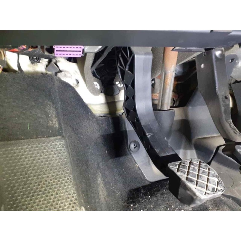 Recambio de pedal embrague para volkswagen tiguan (5n1) advance referencia OEM IAM - Blanco 2