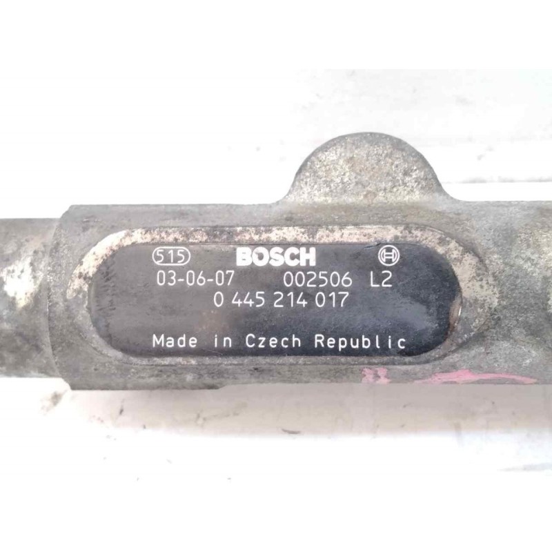 Recambio de rampa inyectora para suzuki grand vitara 5 puertas sq (ft) 2.0 td dlx referencia OEM IAM 0445214017  BOSCH 2