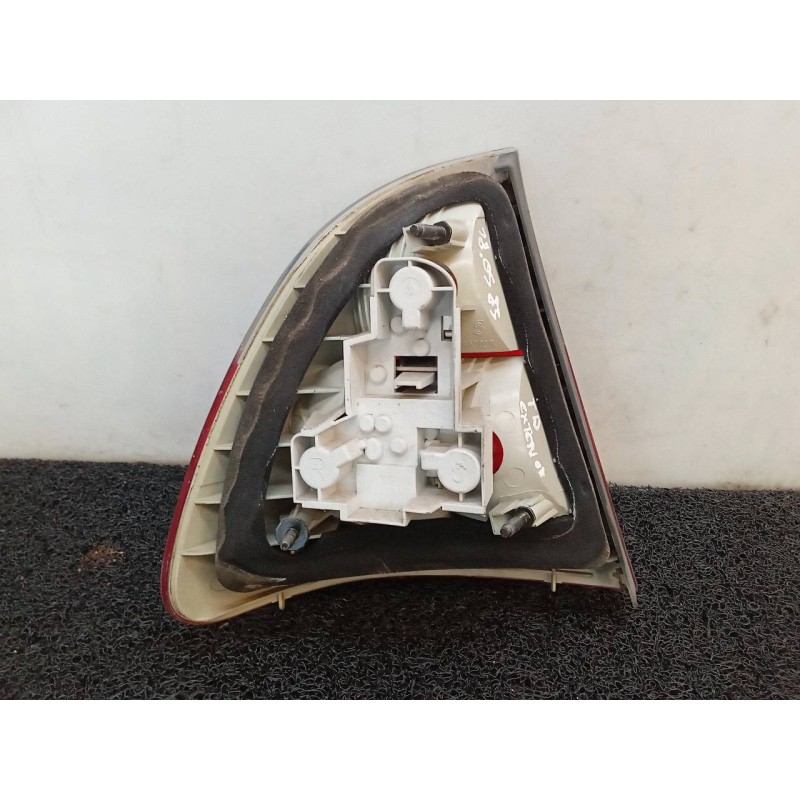 Recambio de piloto trasero derecho para bmw serie 3 touring (e46) 320i referencia OEM IAM - Azul 2