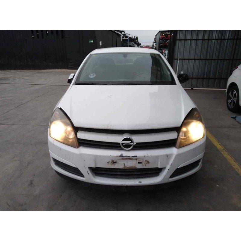 opel astra h berlina del año 2004