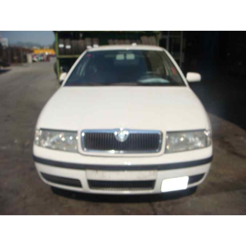 skoda octavia berlina (1u2) del año 2004