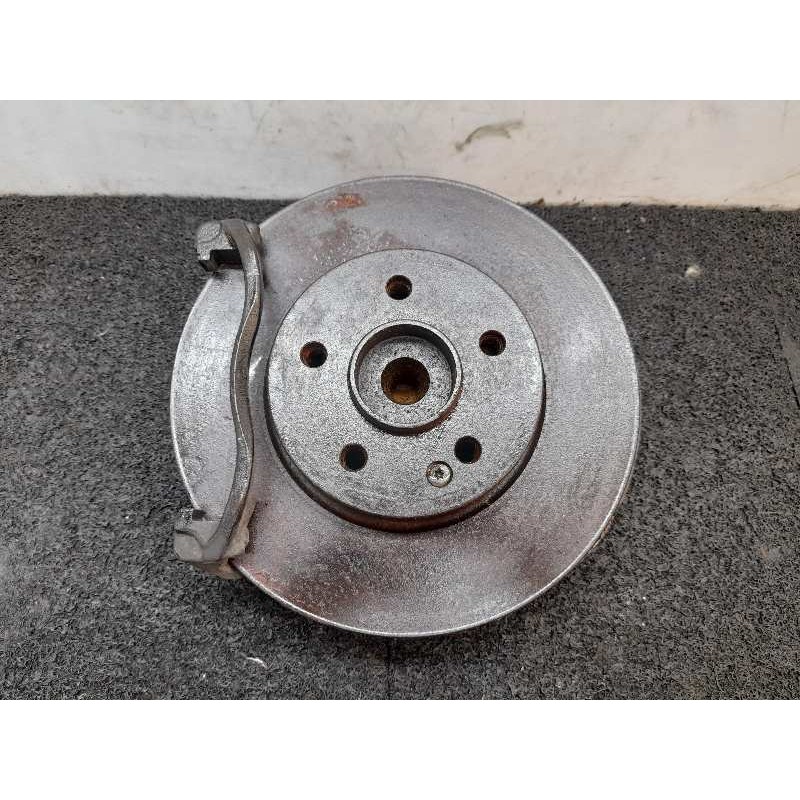 Recambio de mangueta delantera derecha para mercedes-benz vito (w639) basic, combi 109 cdi compacto (639.601) referencia OEM IAM