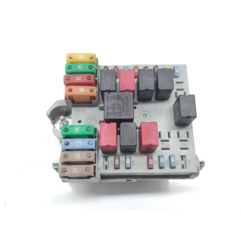 Recambio de caja reles / fusibles para lancia musa (184) 1.4 16v oro referencia OEM IAM 51795922 11908 0223