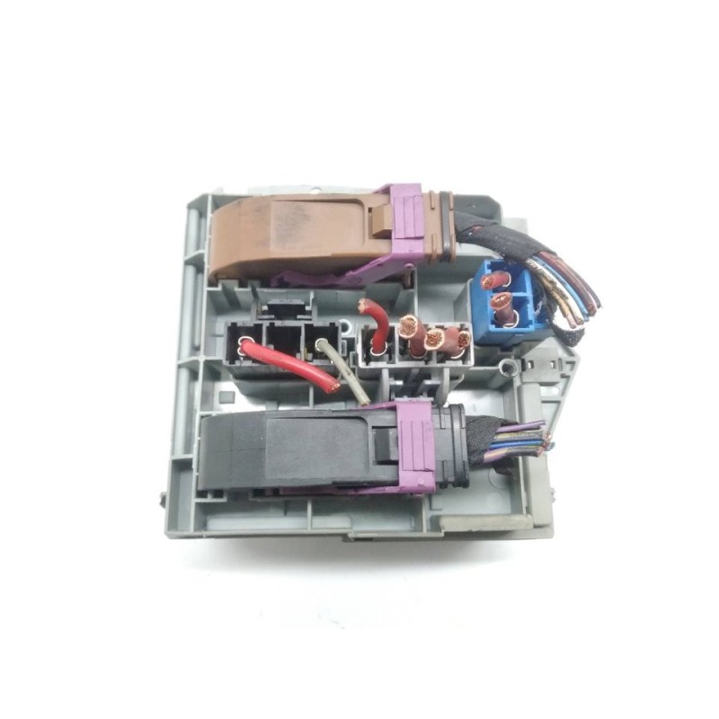 Recambio de caja reles / fusibles para lancia musa (184) 1.4 16v oro referencia OEM IAM 51795922 11908 0223 2