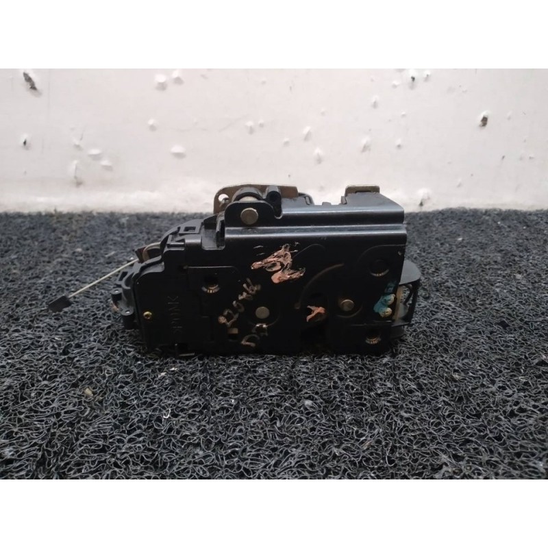 Recambio de cerradura puerta delantera derecha para volkswagen passat berlina (3b2) comfortline referencia OEM IAM 3