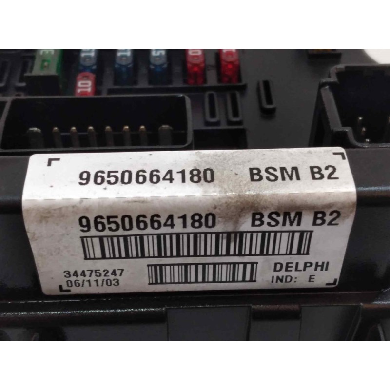 Recambio de caja reles / fusibles para peugeot 307 (s1) xr clim referencia OEM IAM 9650664180 - Rojo 2