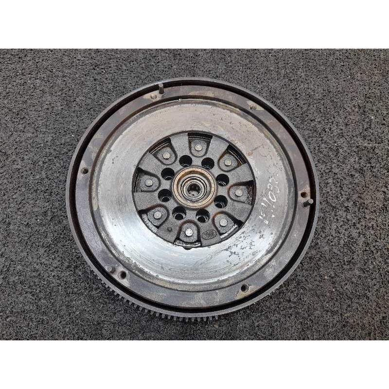 Recambio de volante motor para mercedes-benz vito (w639) basic, combi 109 cdi compacto (639.601) referencia OEM IAM   